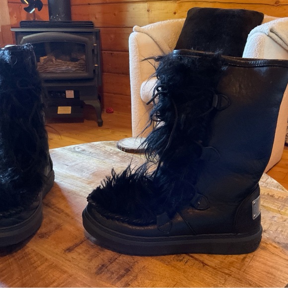 Karma of Charme Black Fur Boots. - Picture 6 of 8